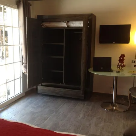 Appart hôtel Sylvie Geneve Gex
